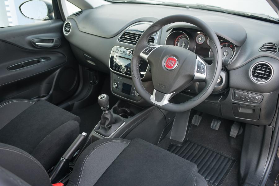  Fiat Punto Jet Black 2 2014 года  (фото 12 из 15)